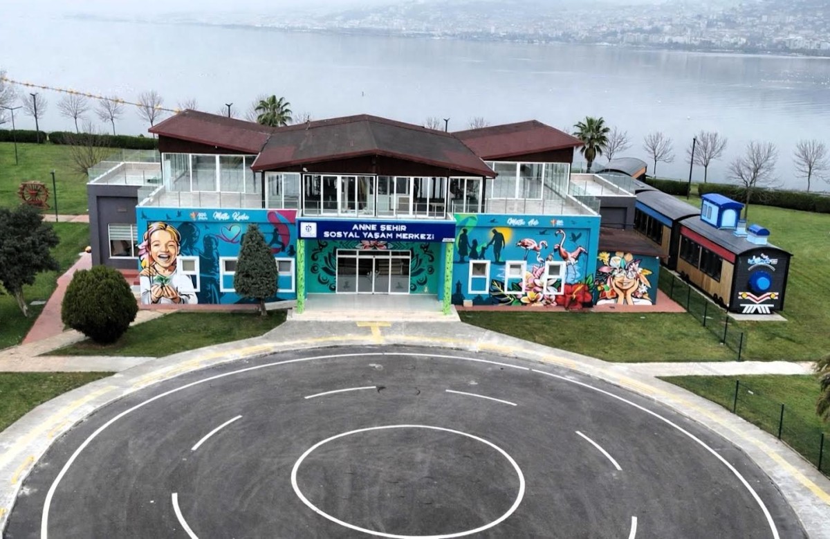 Anne Şehir Merkezi Lotus Kapılarını Açıyor
